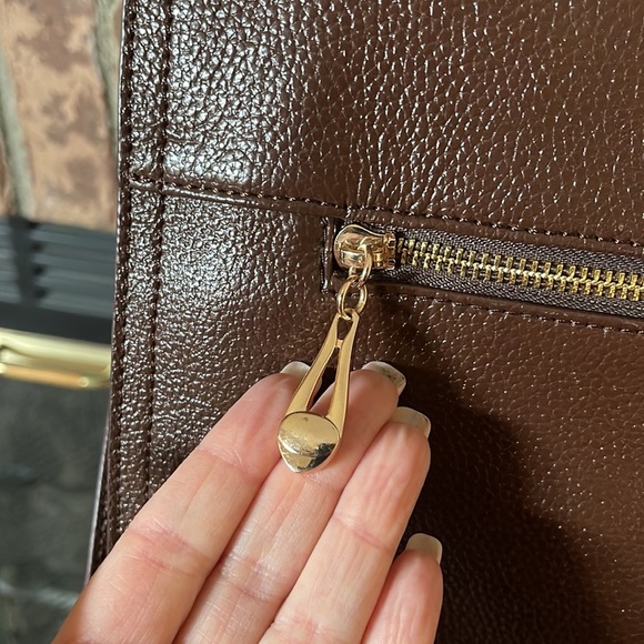 Erica Anenberg Brown Pebbled Leather Madison Messenger Bag - Picture 7 of 10